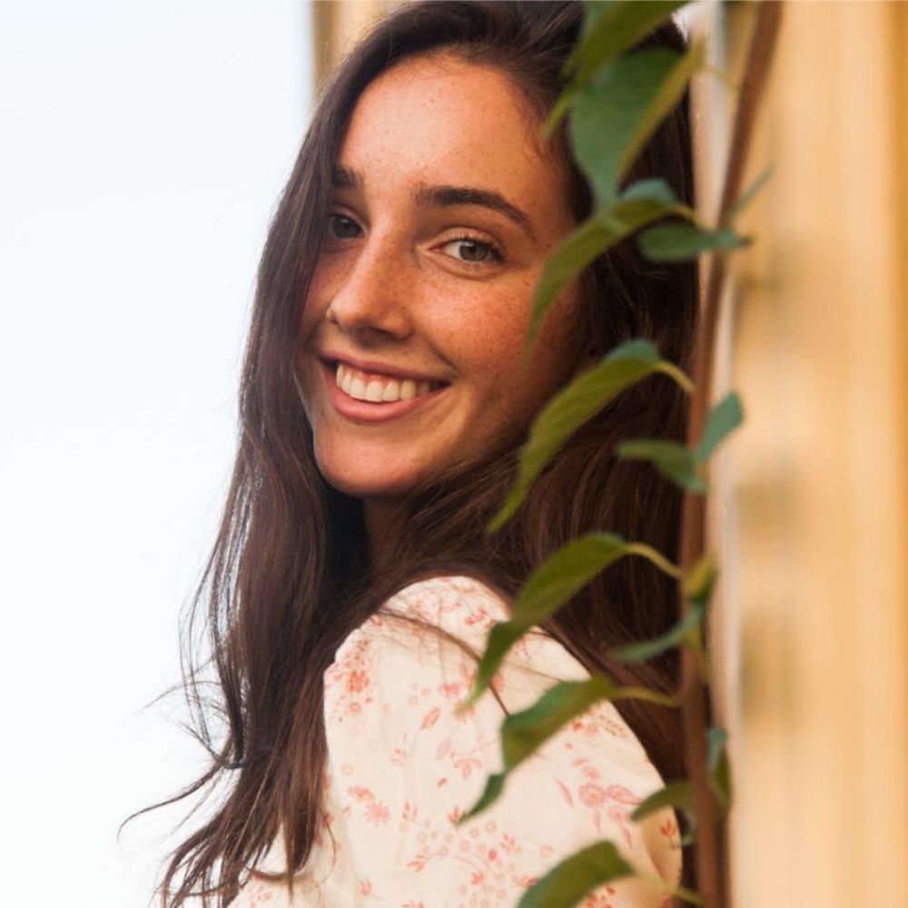 Meet your Posher, Olivia